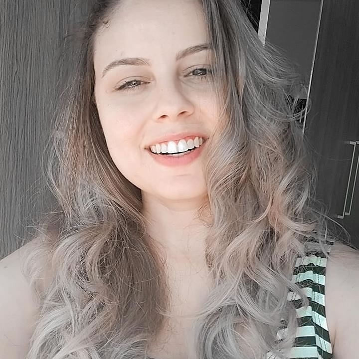 Ana Frozza